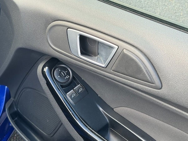 Used Ford Fiesta 2015 for sale - 76256159: Photo 42