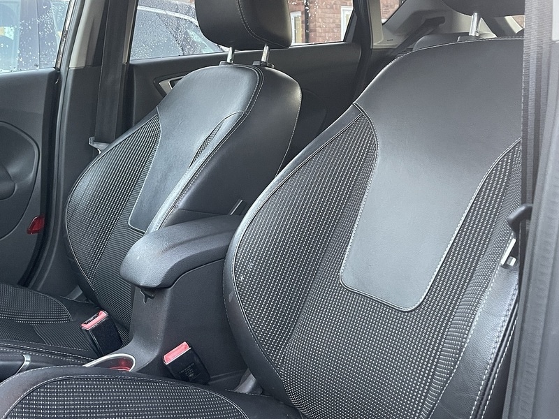 Used Ford Fiesta 2016 for sale - 77149339: Photo 41