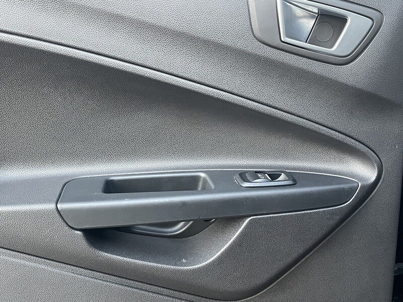 Used Ford Fiesta 2016 for sale - 77149339: Photo 42