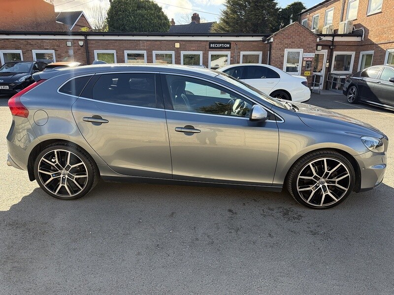 Used Volvo V40 2016 for sale - 78139786: Photo 17