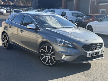 Used Volvo V40 2016 for sale - 78139786: Photo