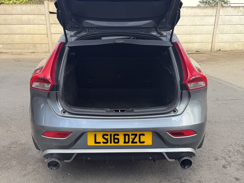 Used Volvo V40 2016 for sale - 78139786: Photo 25