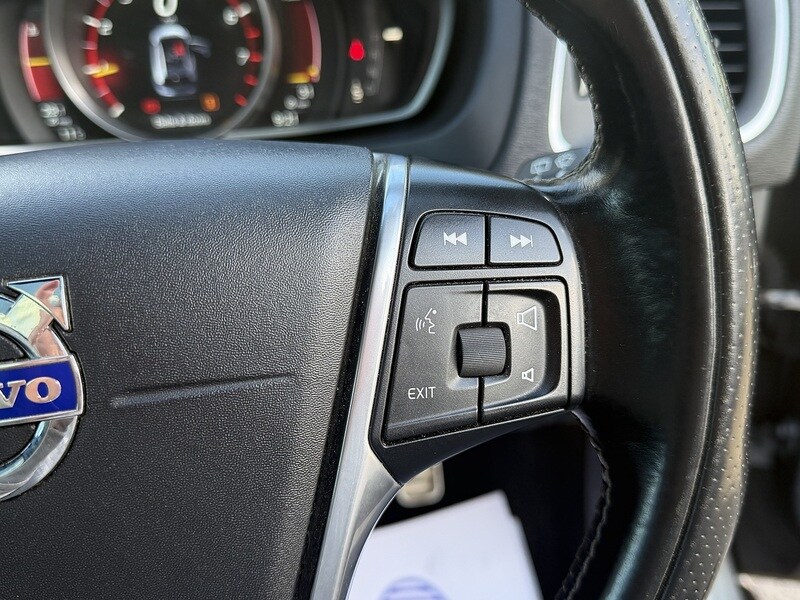 Used Volvo V40 2016 for sale - 78139786: Photo 43