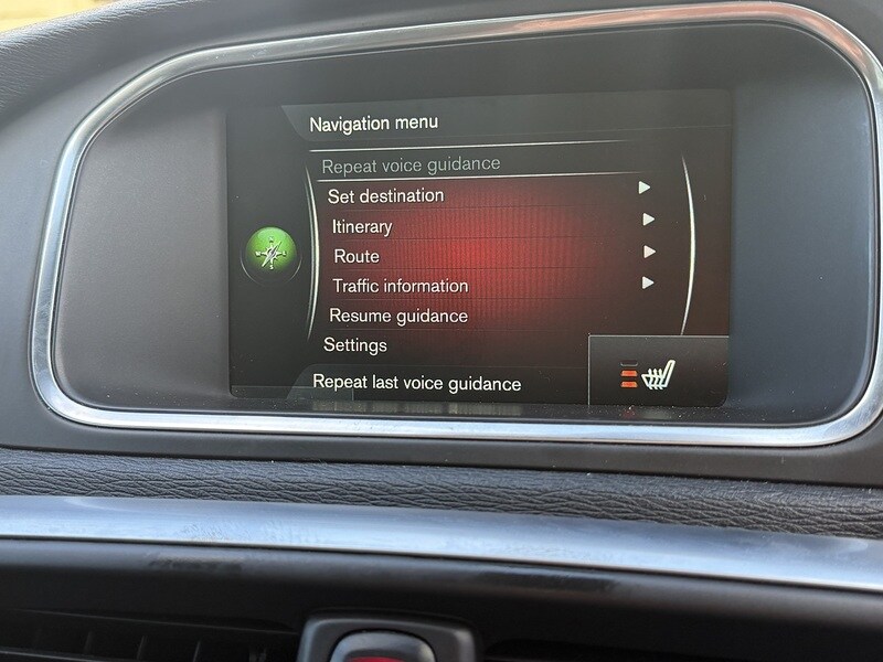 Used Volvo V40 2016 for sale - 78139786: Photo 51