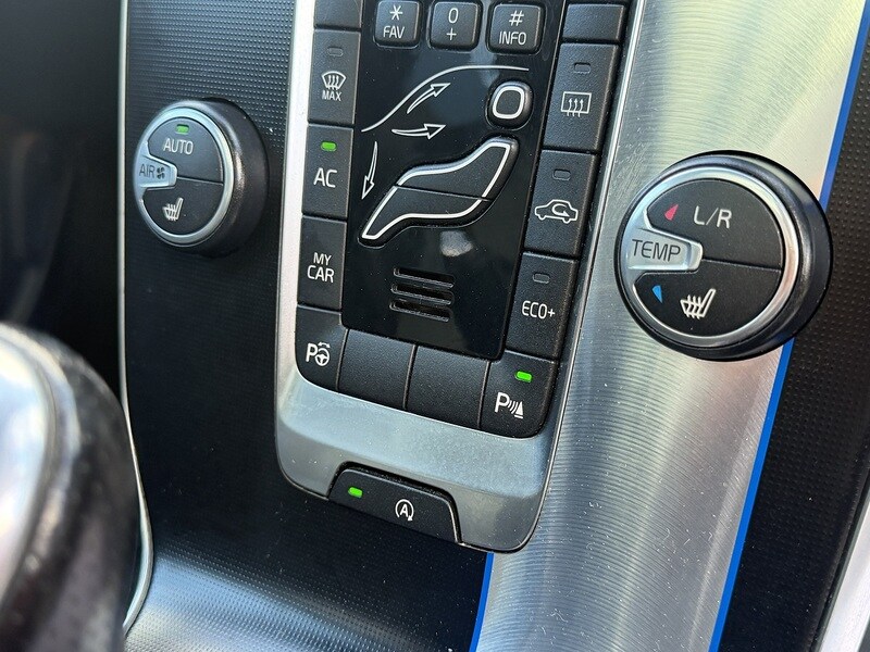 Used Volvo V40 2016 for sale - 78139786: Photo 54