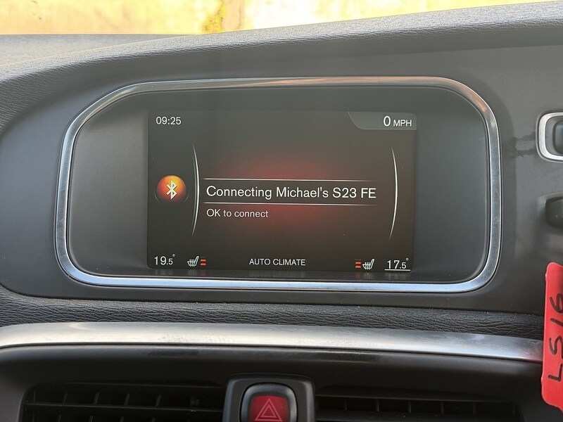 Used Volvo V40 2016 for sale - 78139786: Photo 57