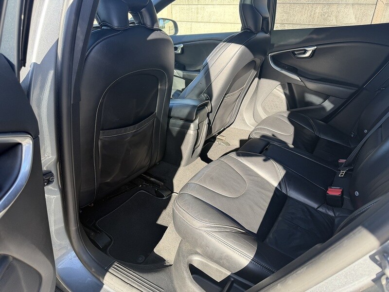 Used Volvo V40 2016 for sale - 78139786: Photo 86