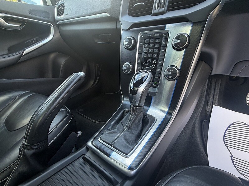 Used Volvo V40 2016 for sale - 78139786: Photo 92