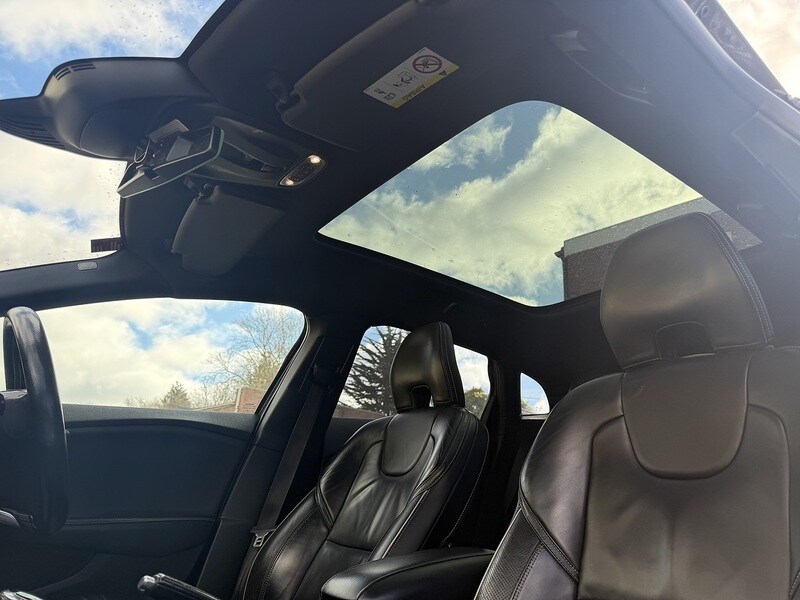 Used Volvo V40 2016 for sale - 78139786: Photo 97