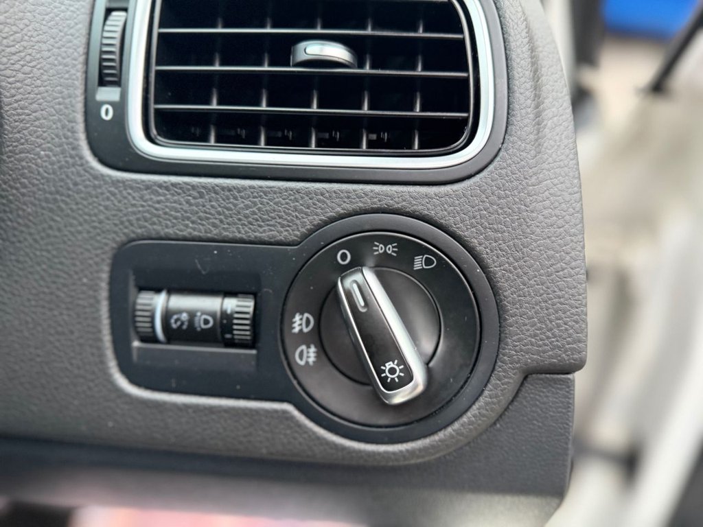 Used Volkswagen Polo 2013 for sale - 76711424: Photo 17