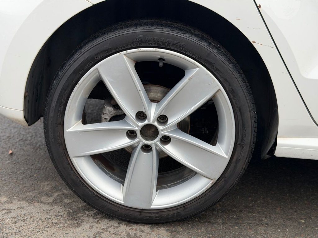 Used Volkswagen Polo 2013 for sale - 76711424: Photo 29