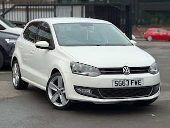 Used Volkswagen Polo 2013 for sale - 76711424: Photo