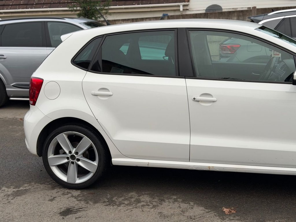 Used Volkswagen Polo 2013 for sale - 76711424: Photo 6