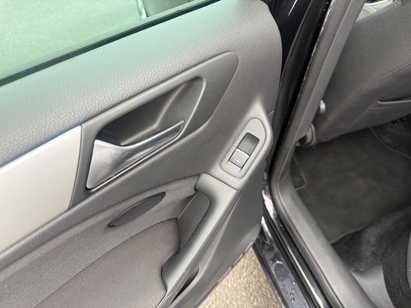 Used Volkswagen Golf 2009 for sale - 77990178: Photo 7