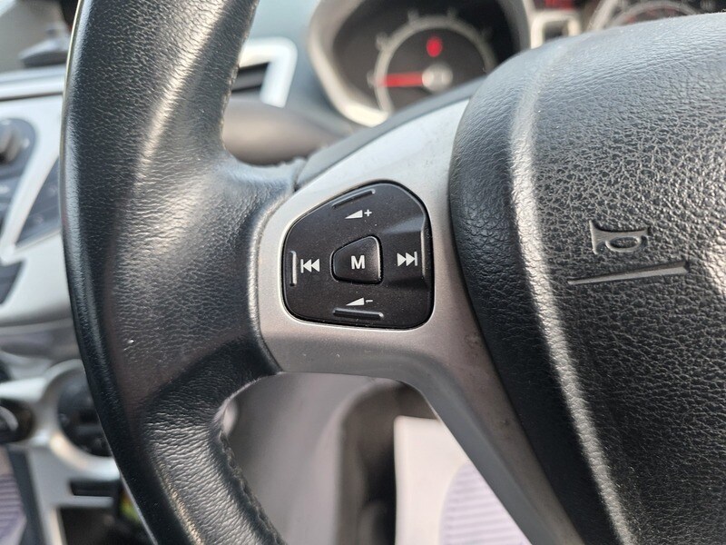 Used Ford Fiesta 2009 for sale - 77730892: Photo 31