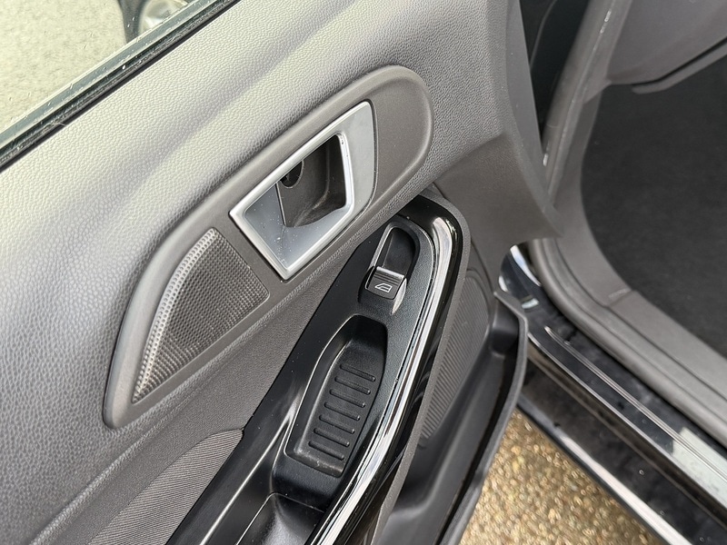 Used Ford Fiesta 2016 for sale - 77172765: Photo 34