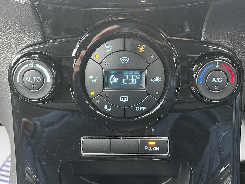 Used Ford Fiesta 2014 for sale - 77276867: Photo 28