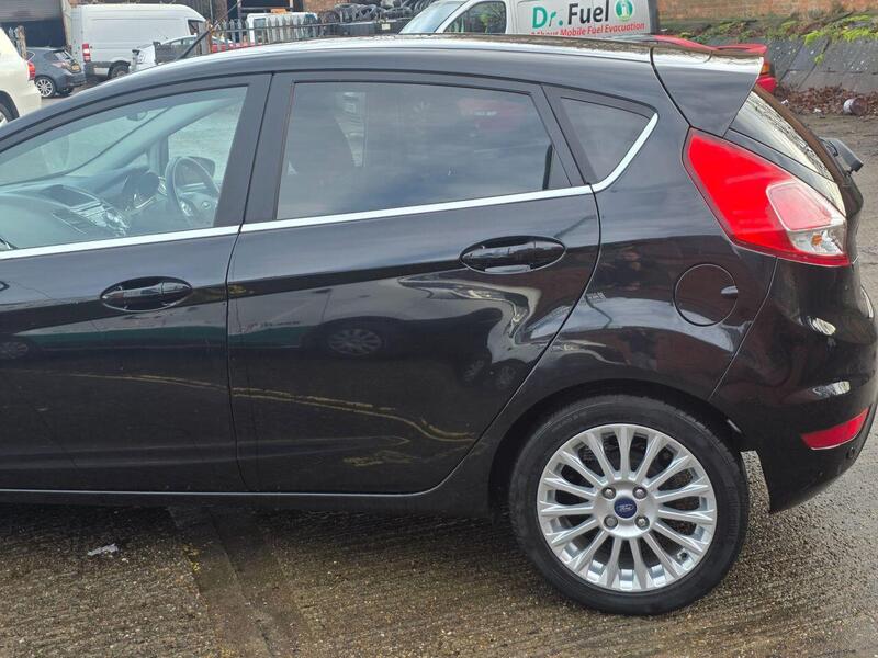 Used Ford Fiesta 2014 for sale - 77149398: Photo 15
