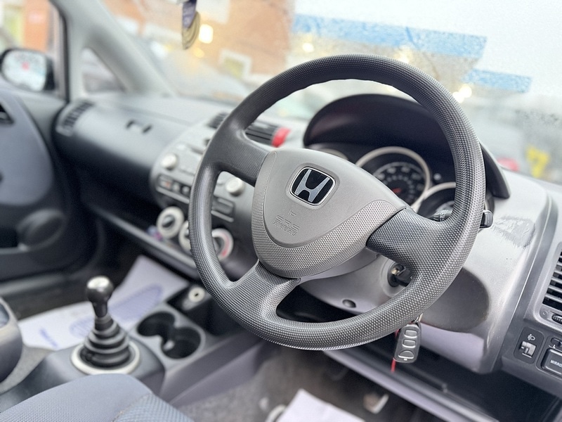 Used Honda Jazz 2006 for sale - 77283816: Photo 2