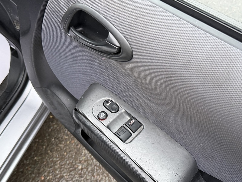 Used Honda Jazz 2006 for sale - 77283816: Photo 27