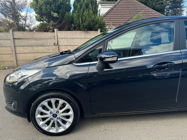 Used Ford Fiesta 2016 for sale - 76256084: Photo 12