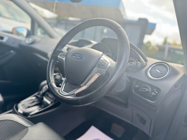 Used Ford Fiesta 2016 for sale - 76256084: Photo 3