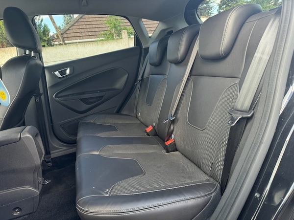 Used Ford Fiesta 2016 for sale - 76256084: Photo 46
