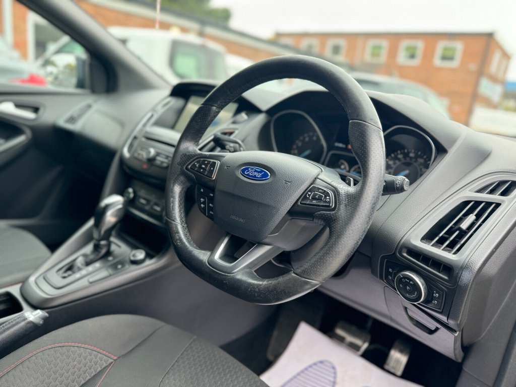Used Ford Focus 2016 for sale - 76256389: Photo 3