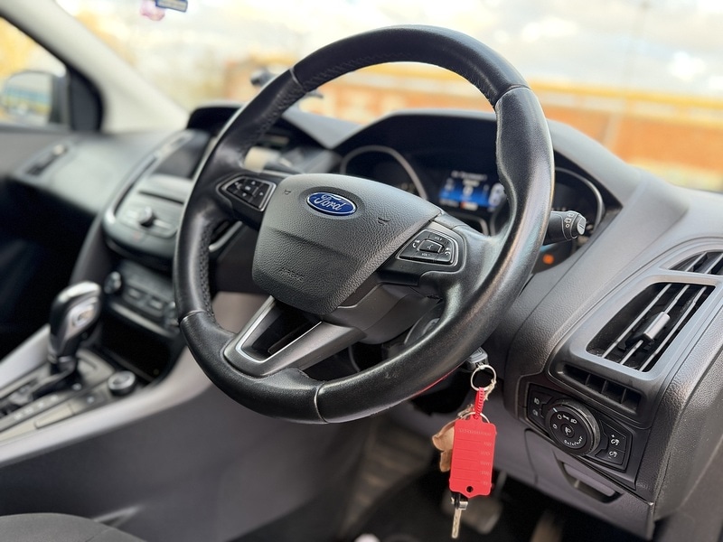 Used Ford Focus 2016 for sale - 77149355: Photo 3