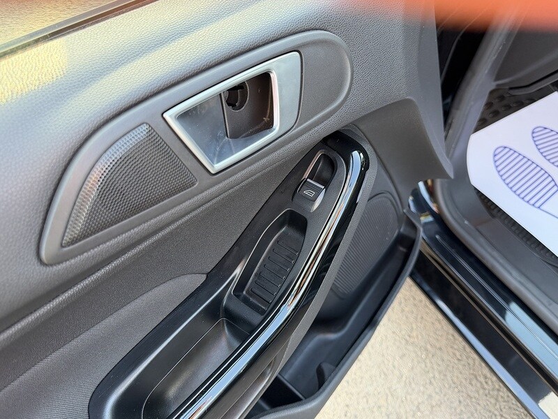 Used Ford Fiesta 2015 for sale - 77843041: Photo 45