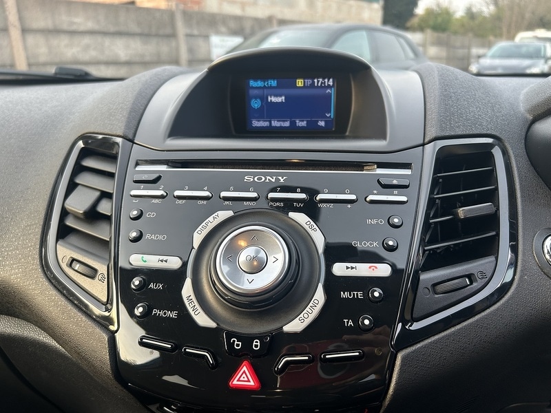 Used Ford Fiesta 2015 for sale - 77996678: Photo 37