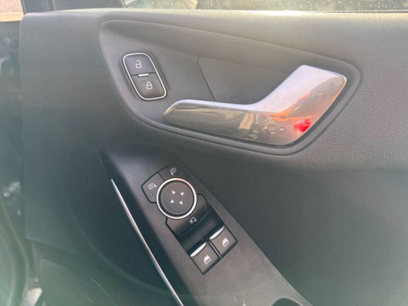 Used Ford Fiesta 2017 for sale - 77990174: Photo 19
