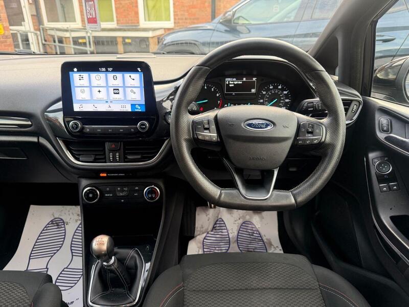 Used Ford Fiesta 2017 for sale - 77990174: Photo 3