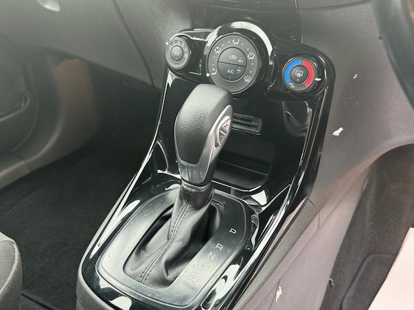 Used Ford Fiesta 2016 for sale - 76267390: Photo 32