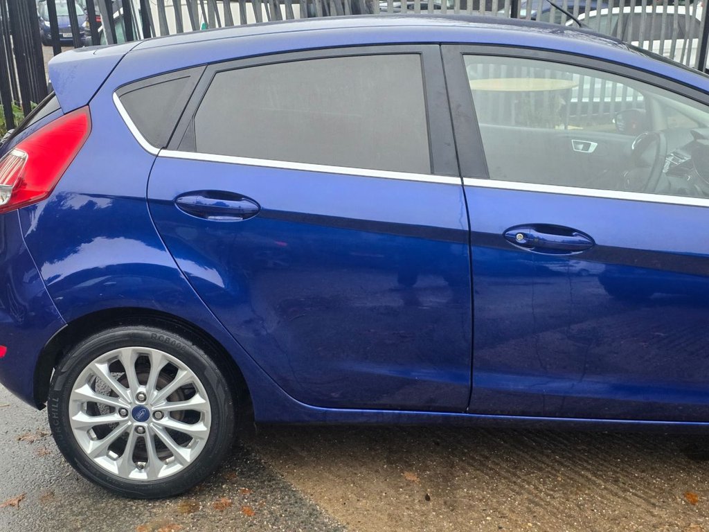 Used Ford Fiesta 2017 for sale - 76604828: Photo 11