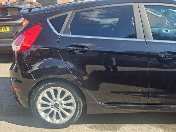Used Ford Fiesta 2014 for sale - 76255909: Photo 10