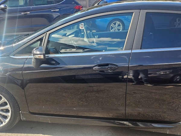 Used Ford Fiesta 2014 for sale - 76255909: Photo 16