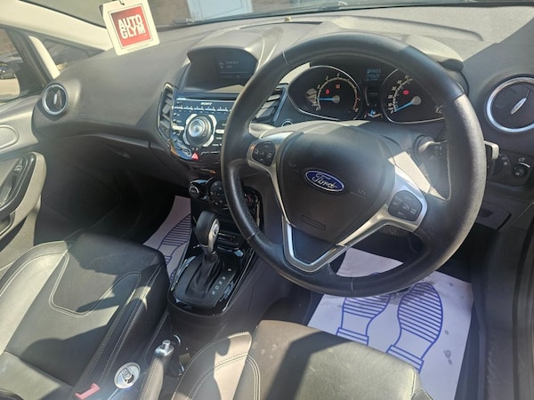 Used Ford Fiesta 2014 for sale - 76255909: Photo 3