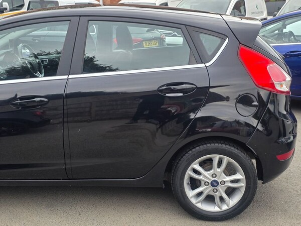 Used Ford Fiesta 2017 for sale - 76256241: Photo 16