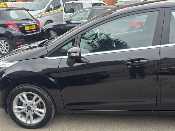 Used Ford Fiesta 2017 for sale - 76256241: Photo 19