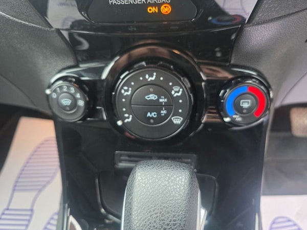 Used Ford Fiesta 2017 for sale - 76256241: Photo 28
