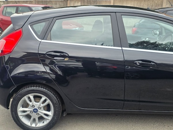 Used Ford Fiesta 2017 for sale - 76256241: Photo 9