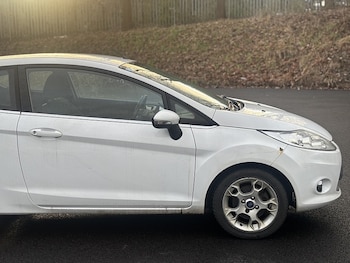 Used Ford Fiesta 2012 for sale - 77379201: Photo