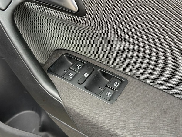 Used Volkswagen Polo 2013 for sale - 76273920: Photo 22