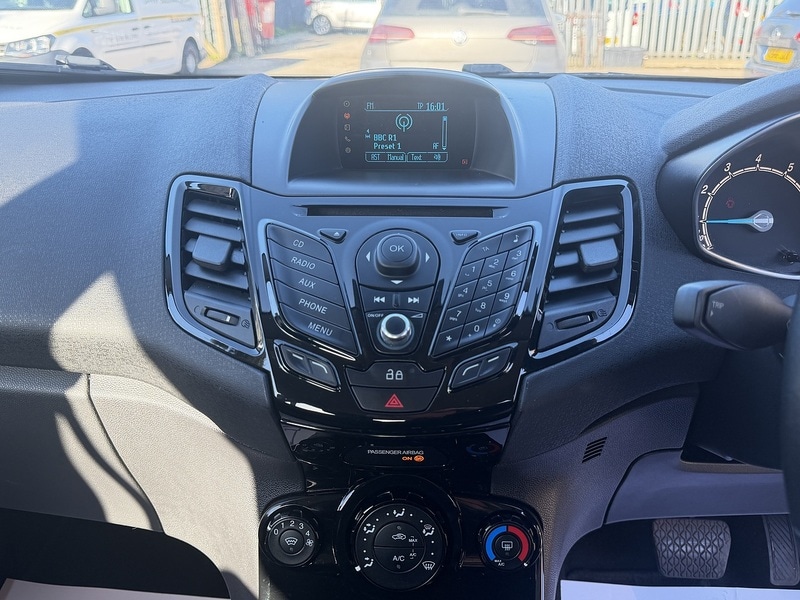 Used Ford Fiesta 2014 for sale - 77920864: Photo 40