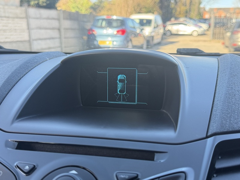 Used Ford Fiesta 2014 for sale - 77920864: Photo 44