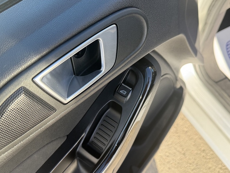 Used Ford Fiesta 2014 for sale - 77920864: Photo 48