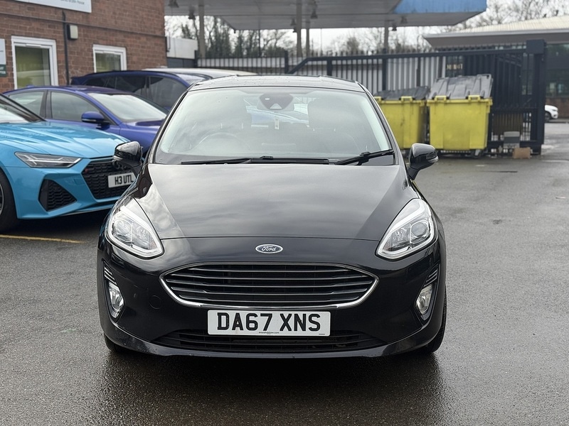 Used Ford Fiesta 2017 for sale - 77629988: Photo 2