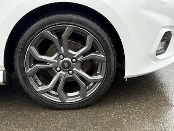 Used Ford Fiesta 2017 for sale - 77693855: Photo