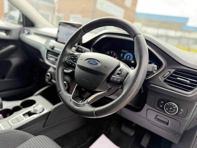 Used Ford Focus 2019 for sale - 77640088: Photo 2